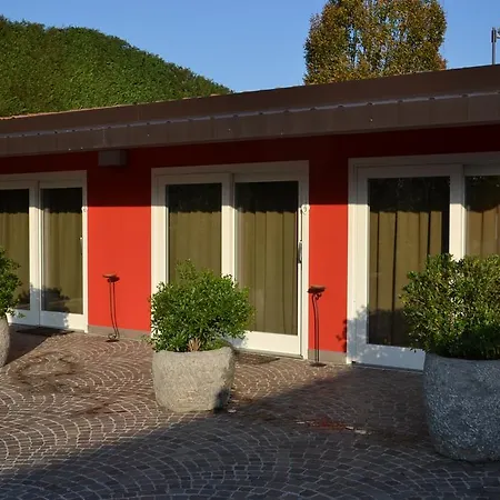 Ori Nocleg ze śniadaniem *